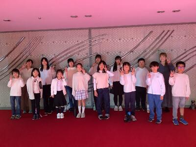 出演後はみんなで記念撮影